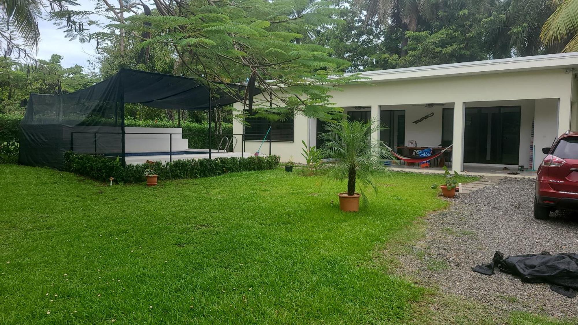 Villa Elenita - Pura Vida Parrita